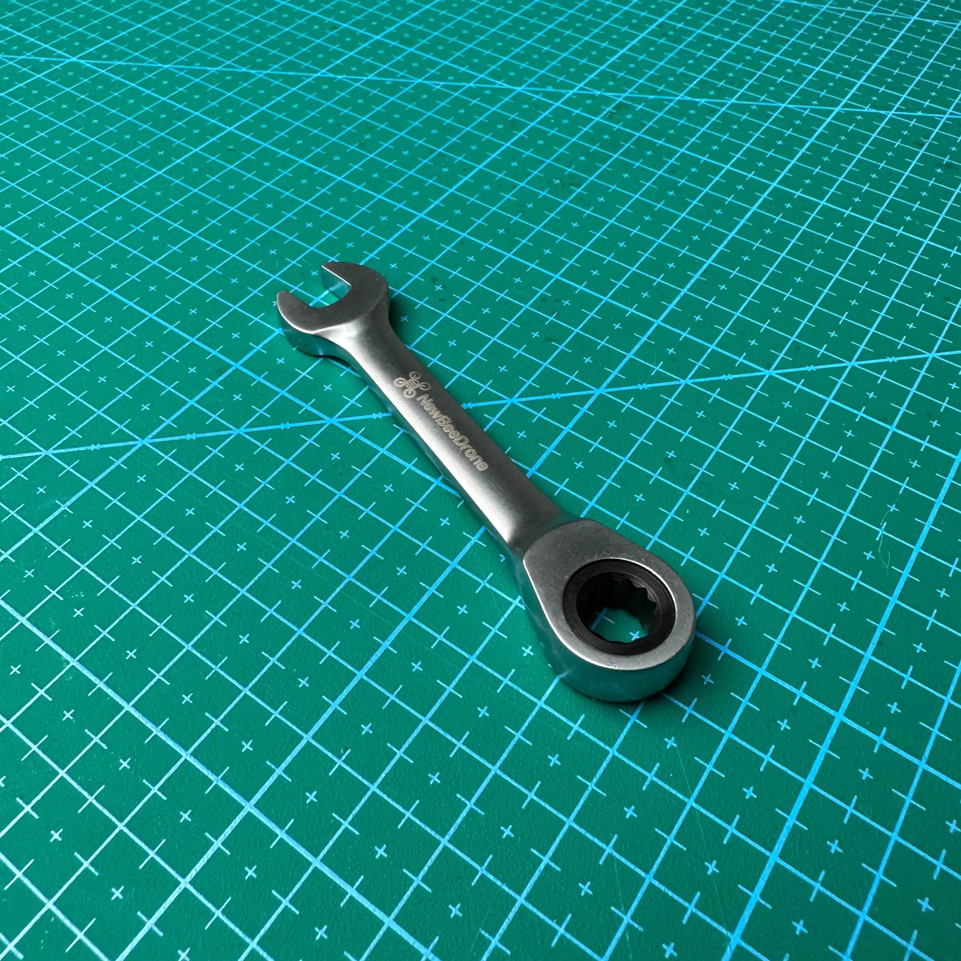NewBeeDrone M5 Ratchet Prop Wrench for fpv drones 1