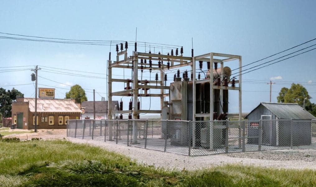 Woodland Scenics HO US2268 Utility System Substation for fpv drones 1