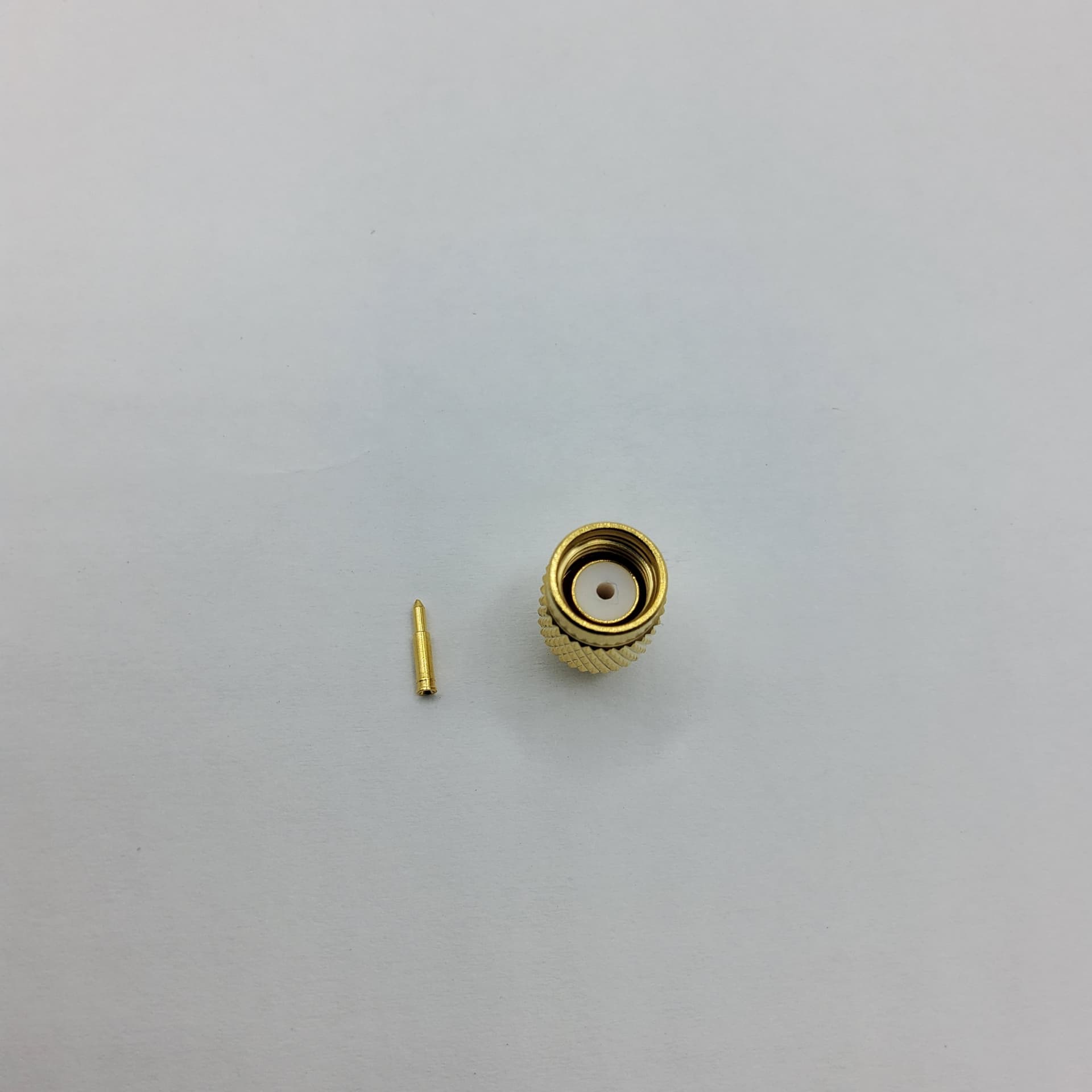 TrueRC SMA Male Connector for DIY RG405 Cable for fpv drones 2