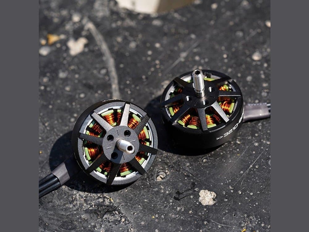 Foxeer Black Hornet 3210 900KV Motor for fpv drones 1
