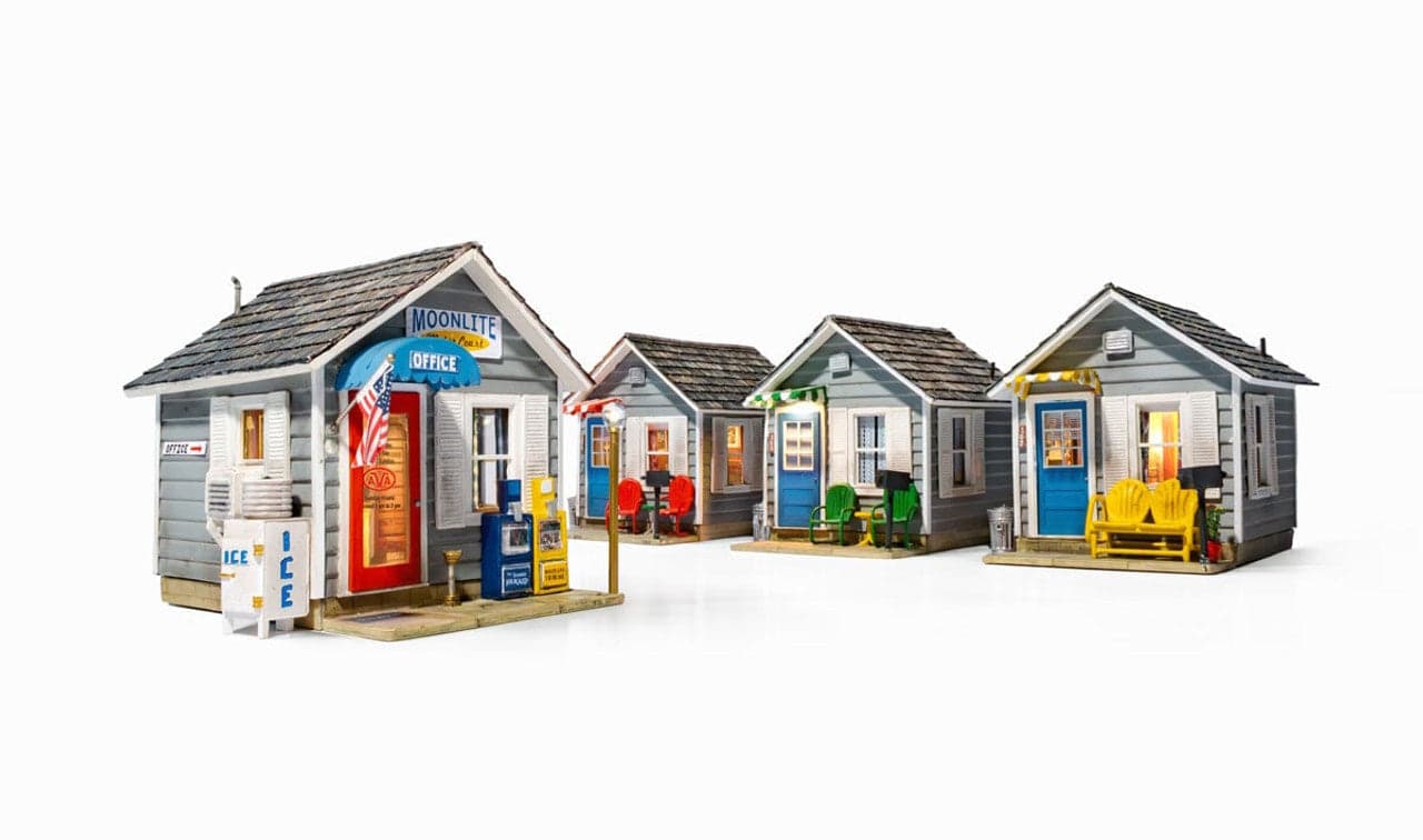 Woodland Scenics BR5877 O Scale Moonlite Motor Court Built & Ready Landmark Structure for fpv drones