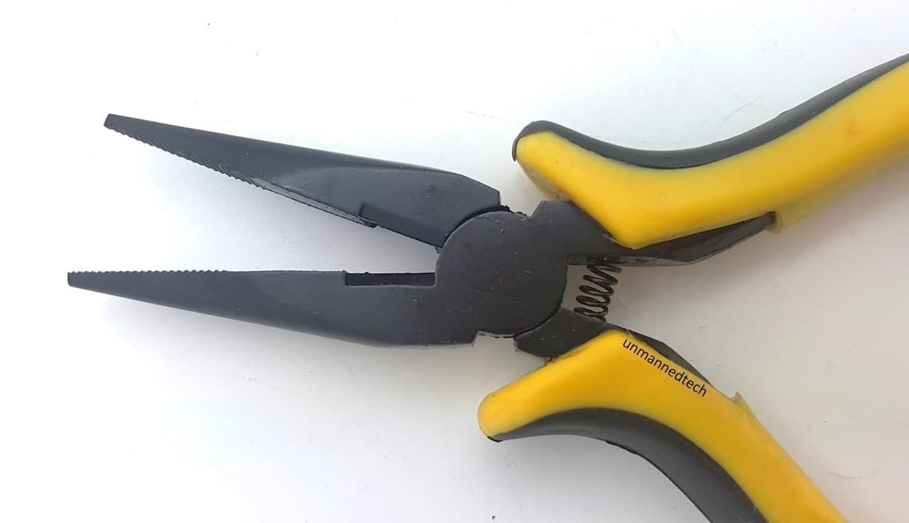 DroneBuildr Long Nose Pliers for fpv drones 4