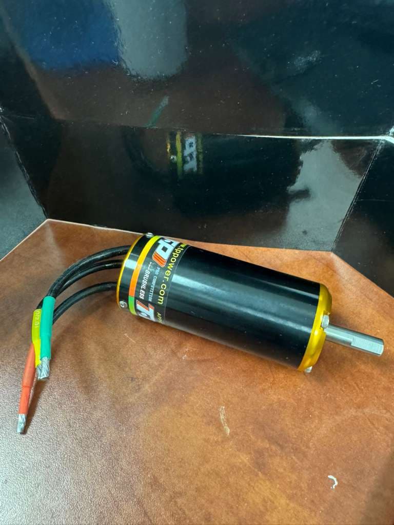 TP POWER 4060CM 2080KV MOTOR Brushless Motor 8MM ( up to 8s ) 4060 cm for fpv drones