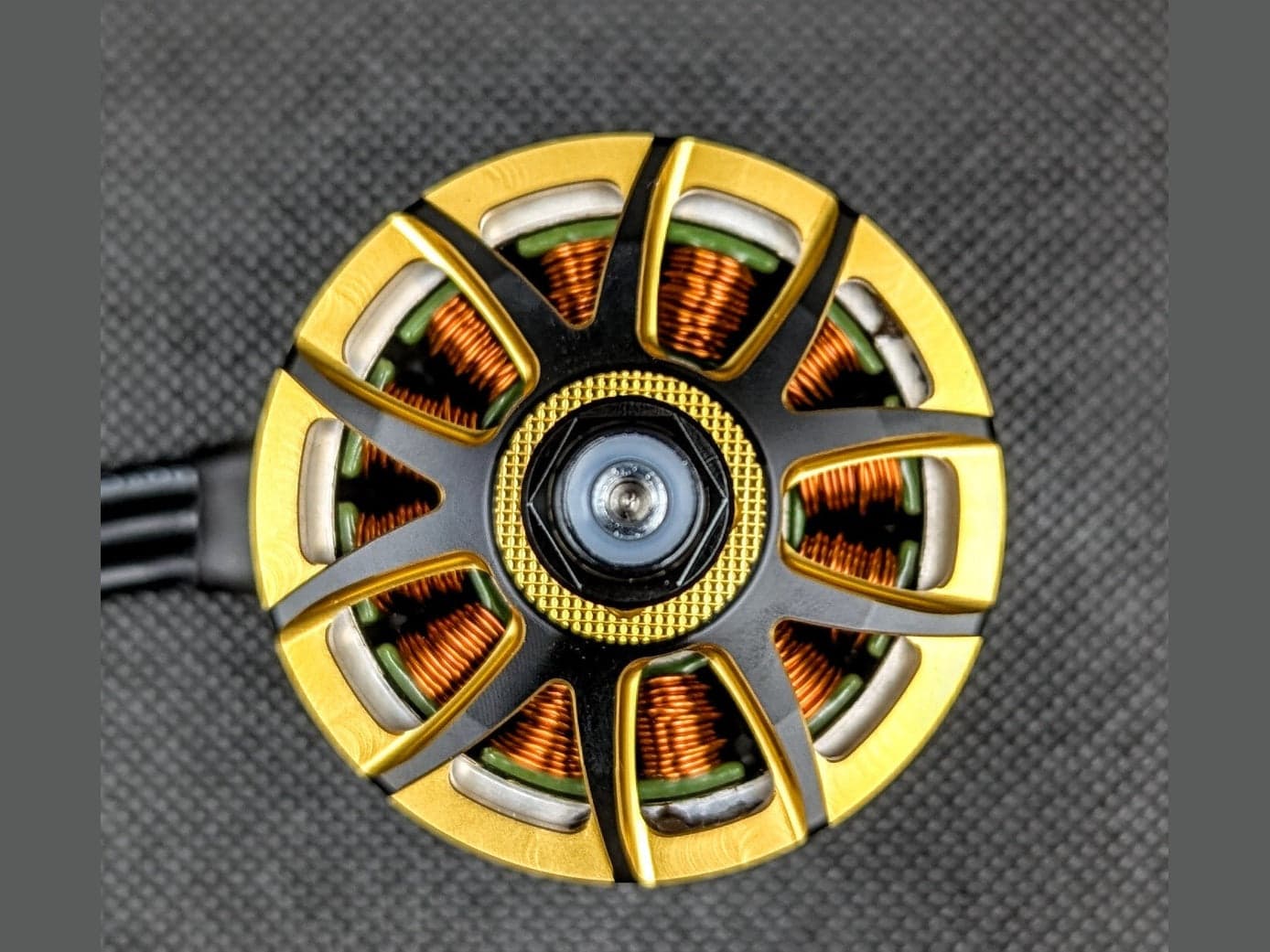 AOS Supernova 5330 220KV Motor for fpv drones 2