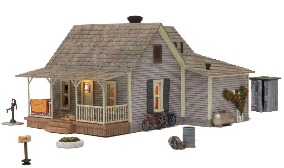 Woodland Scenics BR5860 O Scale Old Homestead Structure for fpv drones